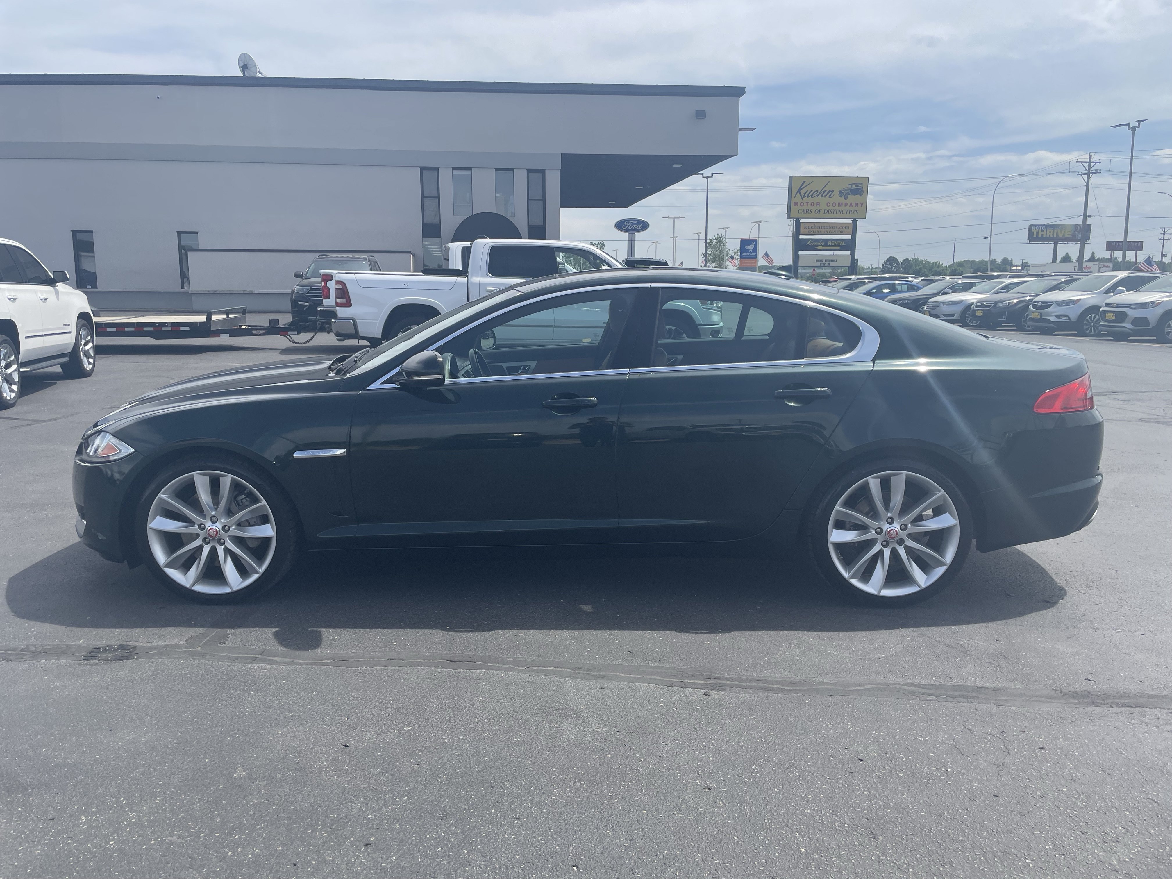 Used 2015 Jaguar XF Portfolio RWD image 5