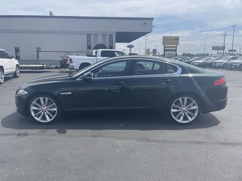Used 2015 Jaguar XF Portfolio RWD image 5