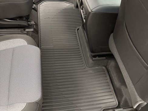 Used 2018 Chevrolet Traverse LT image 30