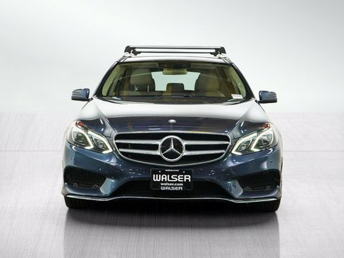 Used 2016 Mercedes-Benz E 350 4MATIC Wagon w/ Premium Package image 9
