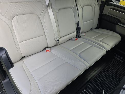 Used 2022 RAM 1500 Limited AWD/4WD image 31