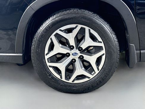 Used 2022 Subaru Forester Premium AWD/4WD image 38