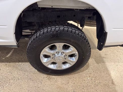 Used 2023 RAM 2500 Big Horn w/ Cold Weather Group AWD/4WD image 31