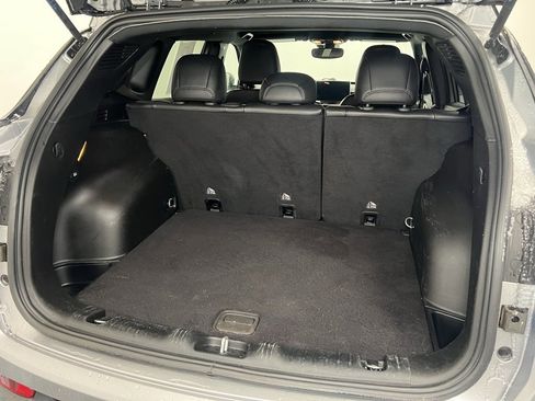 Used 2024 Jeep Compass Trailhawk image 7