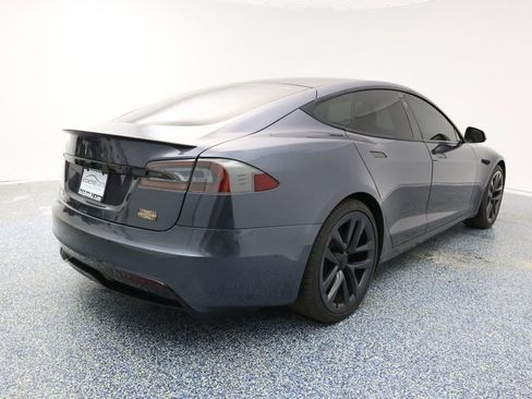 Used 2021 Tesla Model S Plaid image 3