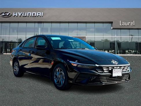 New 2026 Hyundai Elantra Hybrid FWD image 1