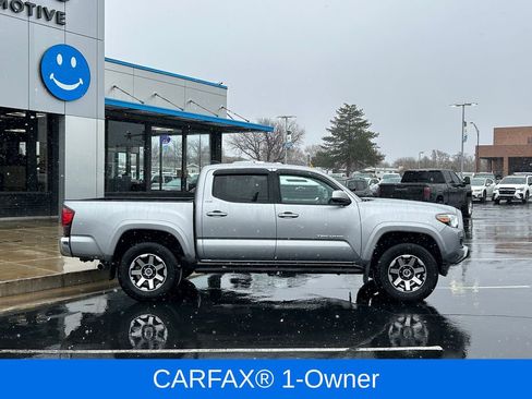 Used 2019 Toyota Tacoma SR5 image 2