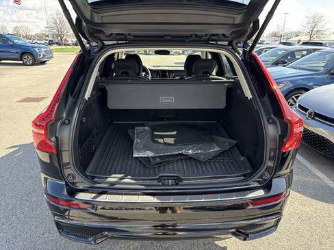Used 2024 Volvo XC60 B5 Ultimate w/ Protection Package Premier AWD/4WD image 26