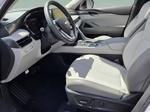 New 2026 INFINITI QX60 Luxe w/ Cargo Package FWD image 13