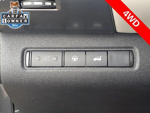 Used 2023 Nissan Pathfinder SL AWD/4WD image 26