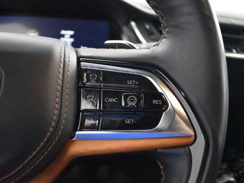 Used 2022 Jeep Grand Cherokee Summit image 17