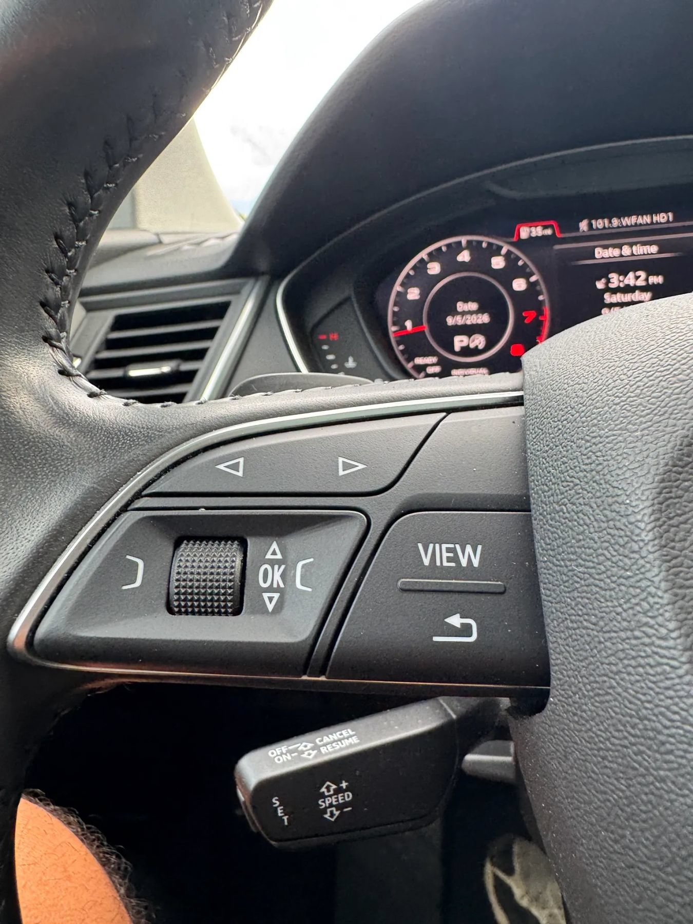 Used 2020 Audi Q5 2.0T Premium Plus w/ Premium Plus Package AWD/4WD image 11