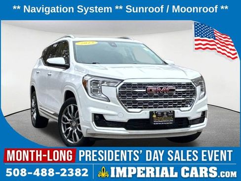Used 2023 GMC Terrain Denali image 1