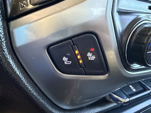Used 2018 Chevrolet Silverado 1500 LT w/ All Star Edition AWD/4WD image 25
