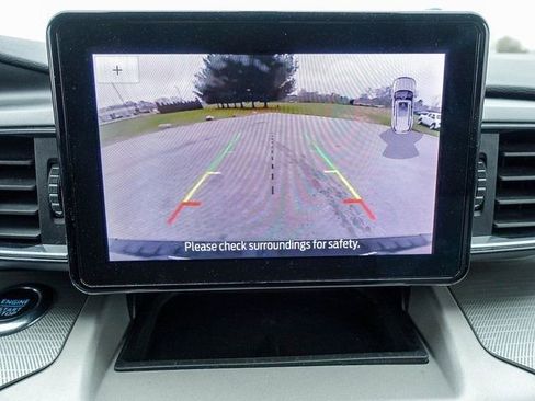 Used 2023 Ford Explorer XLT w/ Equipment Group 202A image 34