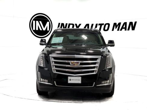 Used 2019 Cadillac Escalade Luxury image 9