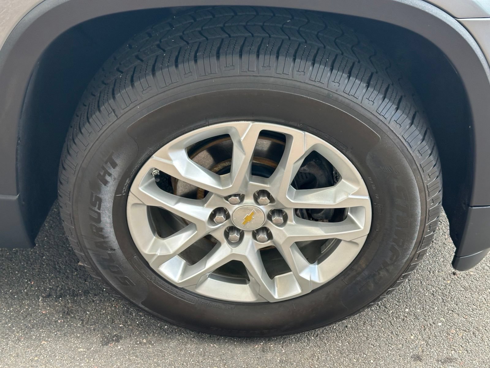 Used 2018 Chevrolet Traverse LS AWD/4WD image 13