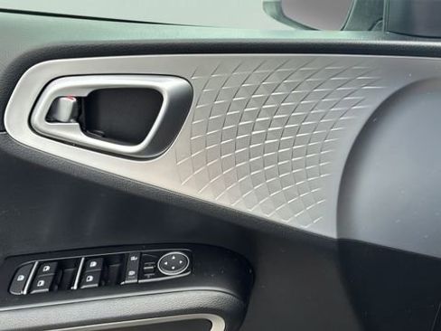 Used 2024 Kia Soul LX w/ Option Group 015 image 33