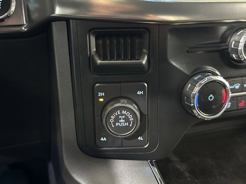 Used 2023 Ford F150 Lariat w/ Equipment Group 502A High image 29