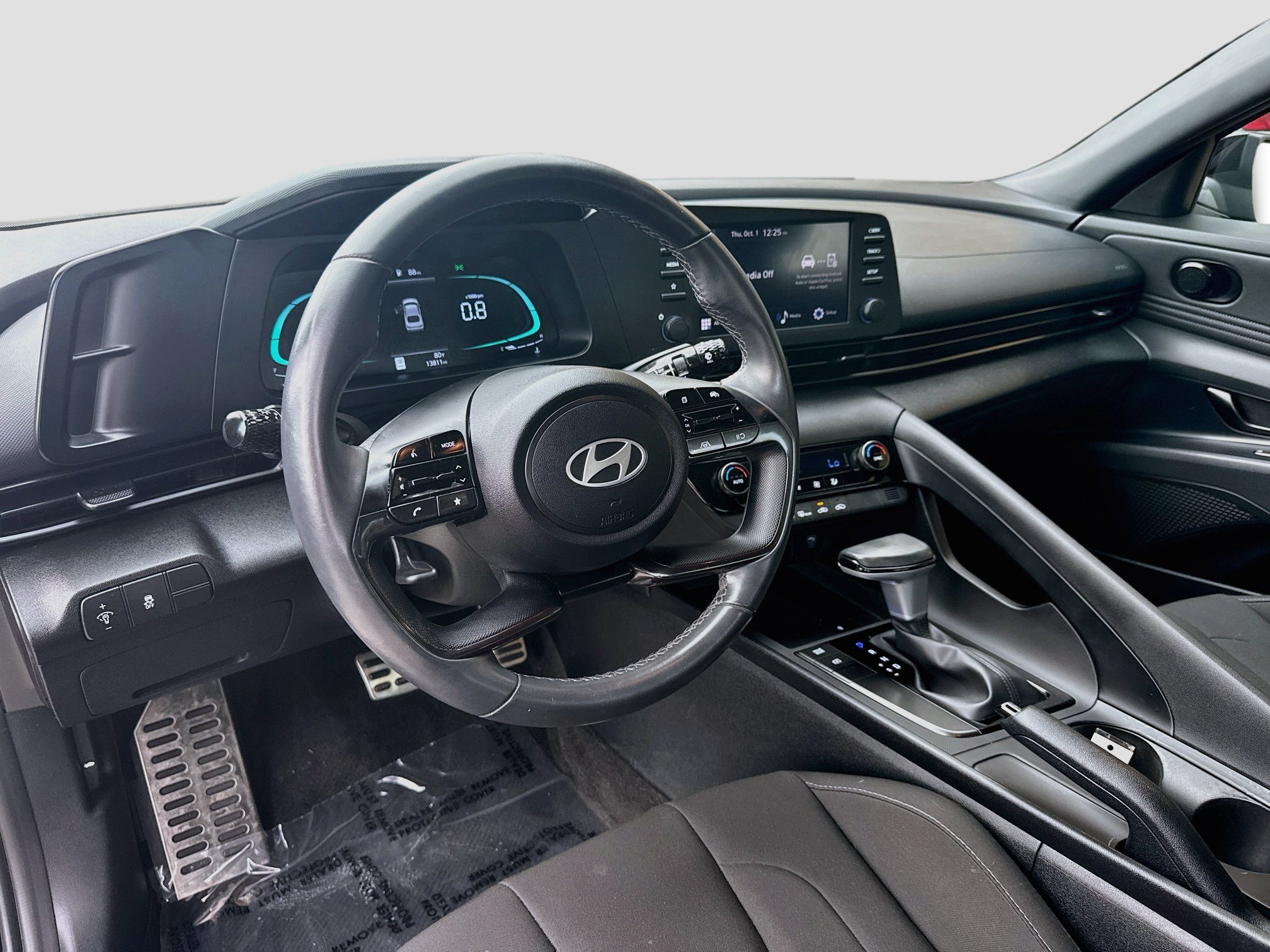 Used 2025 Hyundai Elantra Sport FWD image 7