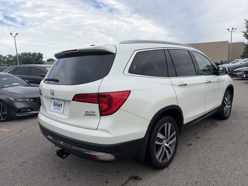 Used 2017 Honda Pilot Elite image 5