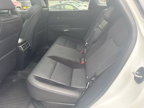 Used 2025 Lexus RX 500h F Sport image 8