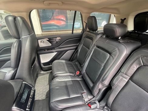 Used 2020 Lincoln Aviator Reserve w/ Equipment Group 201A image 18