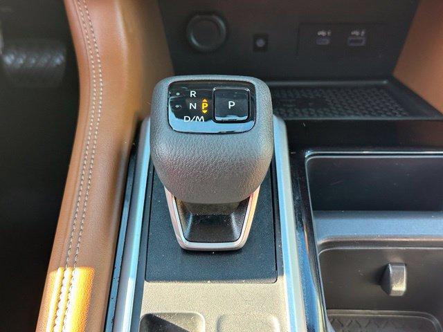 Certified 2025 Nissan Pathfinder Platinum AWD/4WD image 32