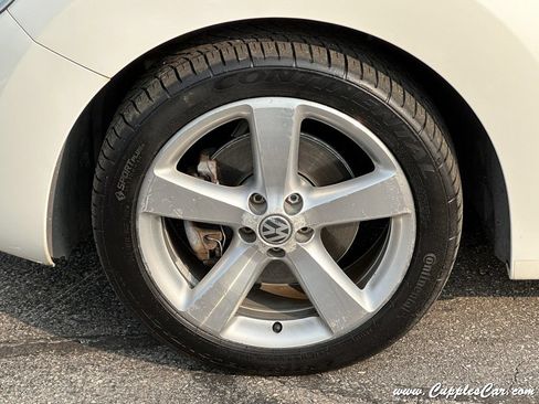 Used 2007 Volkswagen Beetle Triple White Edition FWD image 40