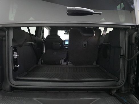 Used 2021 Ford Bronco Badlands image 10