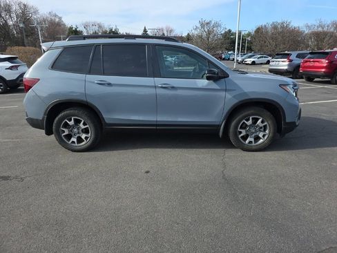 Used 2023 Honda Passport TrailSport image 8