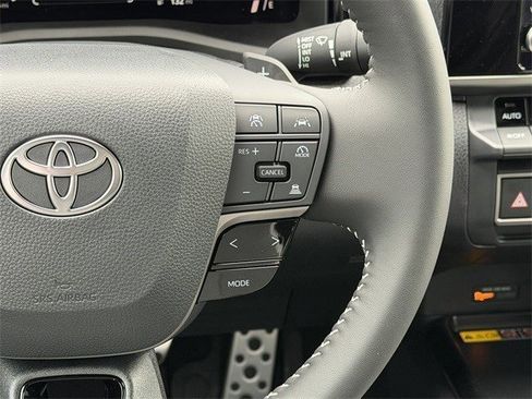 New 2026 Toyota Camry SE image 15