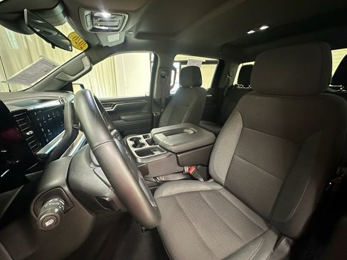 Certified 2026 Chevrolet Silverado 1500 RST AWD/4WD image 25
