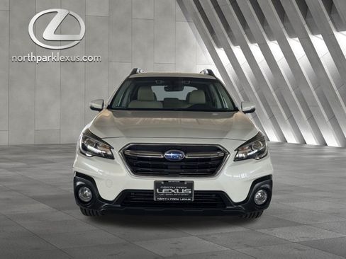 Used 2018 Subaru Outback 2.5i Limited AWD/4WD image 24