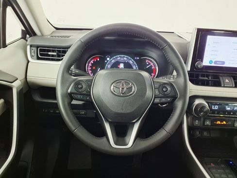 Used 2023 Toyota RAV4 XLE w/ Convenience Package AWD/4WD image 15