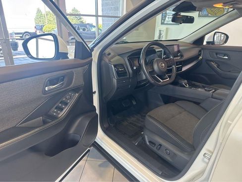 Used 2021 Nissan Rogue SV AWD/4WD image 15