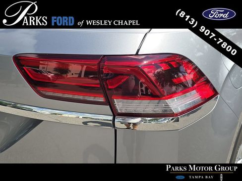 Used 2020 Volkswagen Atlas Cross Sport SE w/ Towing Package AWD/4WD image 7