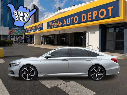 Used 2019 Honda Accord Sport image 2