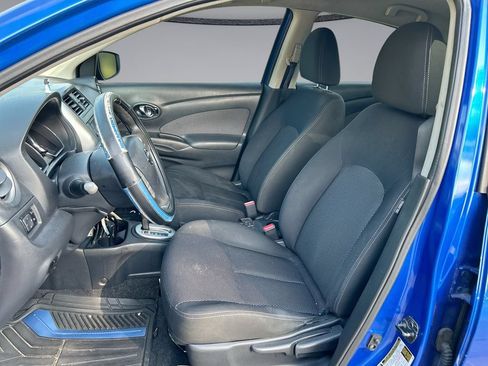 Used 2016 Nissan Versa SV FWD image 11