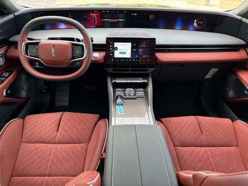 New 2025 Lincoln Nautilus Black Label image 24