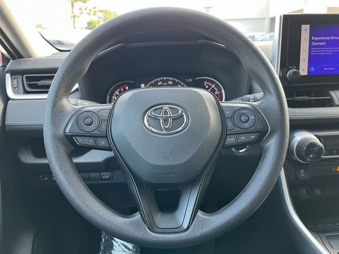 Used 2025 Toyota RAV4 XLE image 30