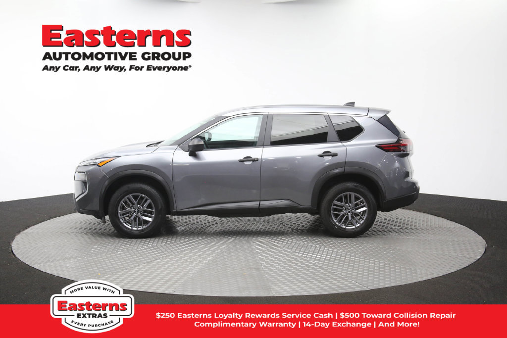 Used 2024 Nissan Rogue S AWD/4WD image 59