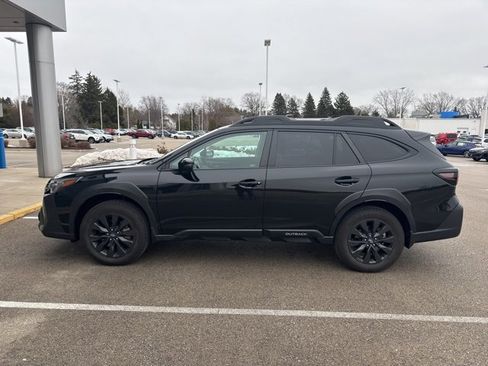 Used 2024 Subaru Outback Limited image 11