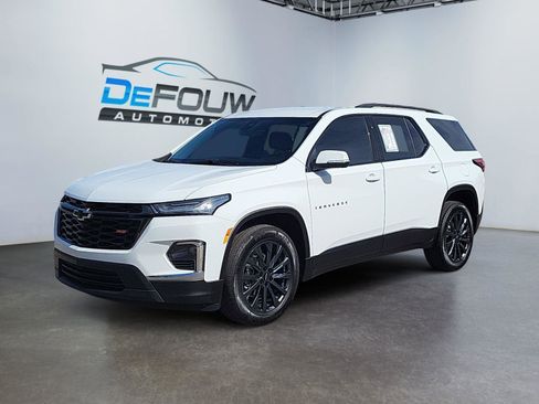 Used 2023 Chevrolet Traverse RS image 7
