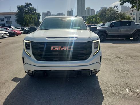 Used 2023 GMC Sierra 1500 Elevation RWD image 2