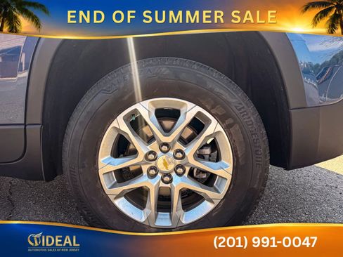 Used 2022 Chevrolet Traverse LS FWD image 36