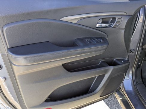 Used 2021 Honda Passport EX-L image 11