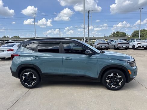 Certified 2025 Kia Seltos S FWD image 14