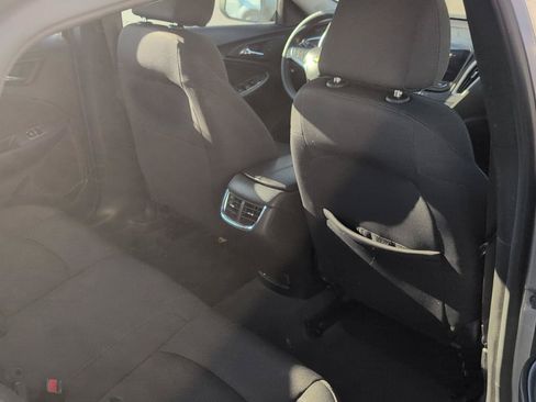Used 2025 Chevrolet Malibu LT FWD image 6