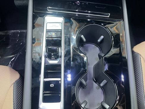 New 2026 Volkswagen Atlas Cross Sport SE image 14